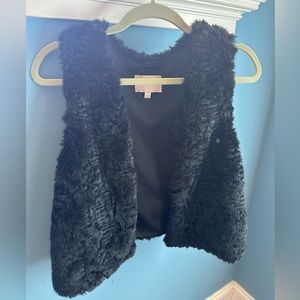 Faux Fur Vest | Urban Outfitters | skies are blue